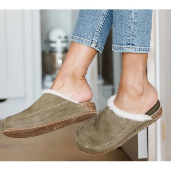 Jenni Kayne Shoes - Jenni Kayne Shearling Lined Moc Clog in Laurel US Size 7 EU 37 $375
